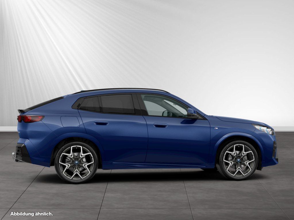 BMW iX2 - Bild 11