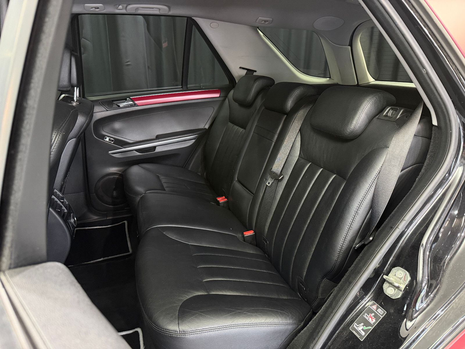 Fahrzeugabbildung Mercedes-Benz ML 500 4Matic 5.0 V8|H&K|PANO|NAVI|AHK