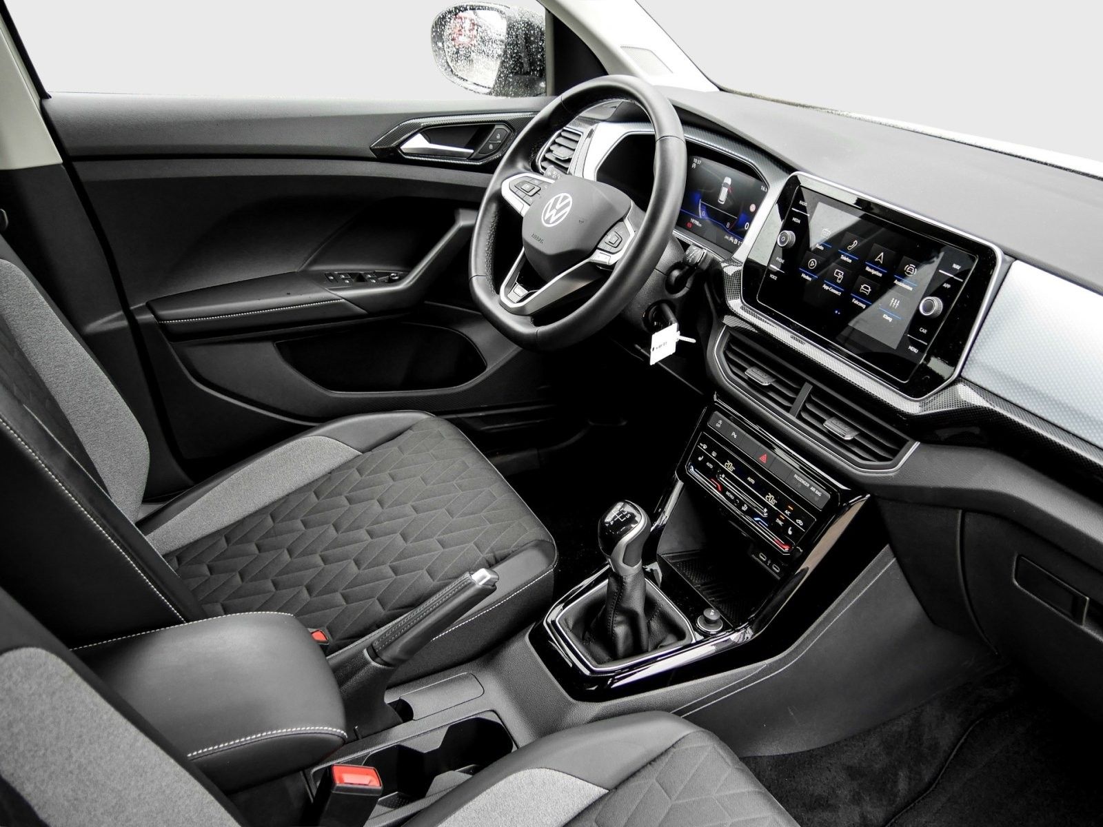 Volkswagen T-Cross GOAL 1.0 TSI LED App-Connect TravelAss.  imagem 3