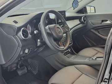 Mercedes CLA 200 - 11