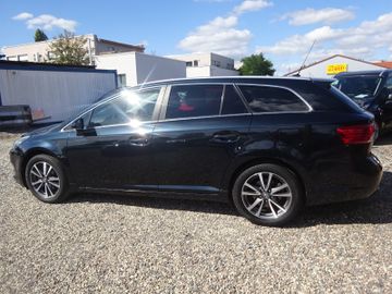 Toyota Avensis - 6
