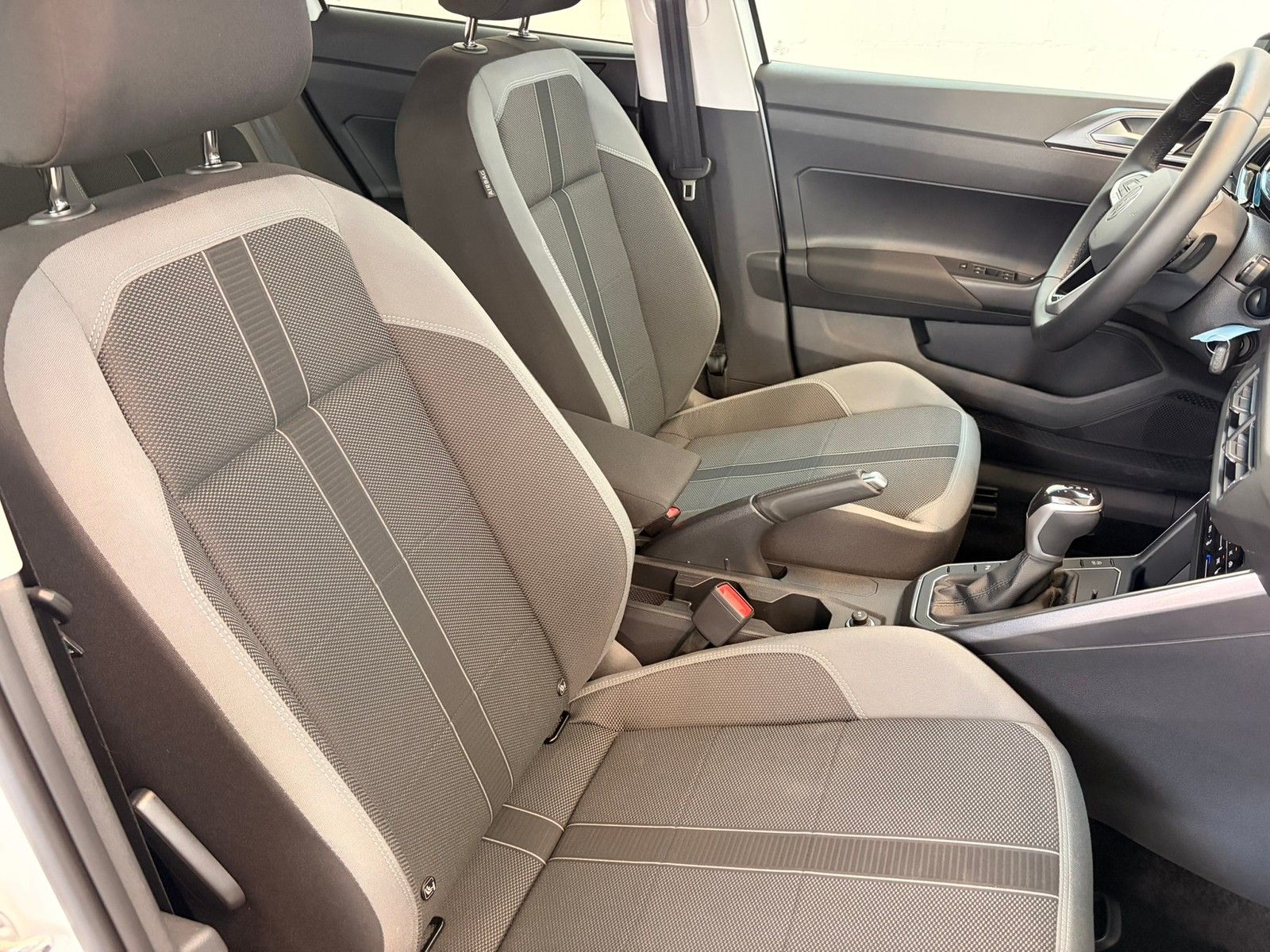 Fahrzeugabbildung Volkswagen Polo VI Style 1.0 TSI DSG +IQ Light +ACC +Kamera