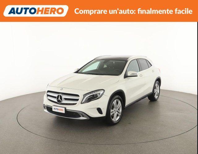 Mercedes-Benz GLA 220