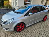 Opel Corsa D 1.6 Turbo GSi 150 PS - Opel Corsa Gsi mit Benzin-Antrieb
