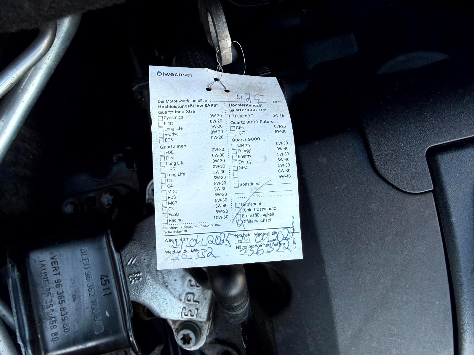 Citroën C4 Lim. Exclusive_KlimAut_TotWinkel_Sitzhz_Tempo