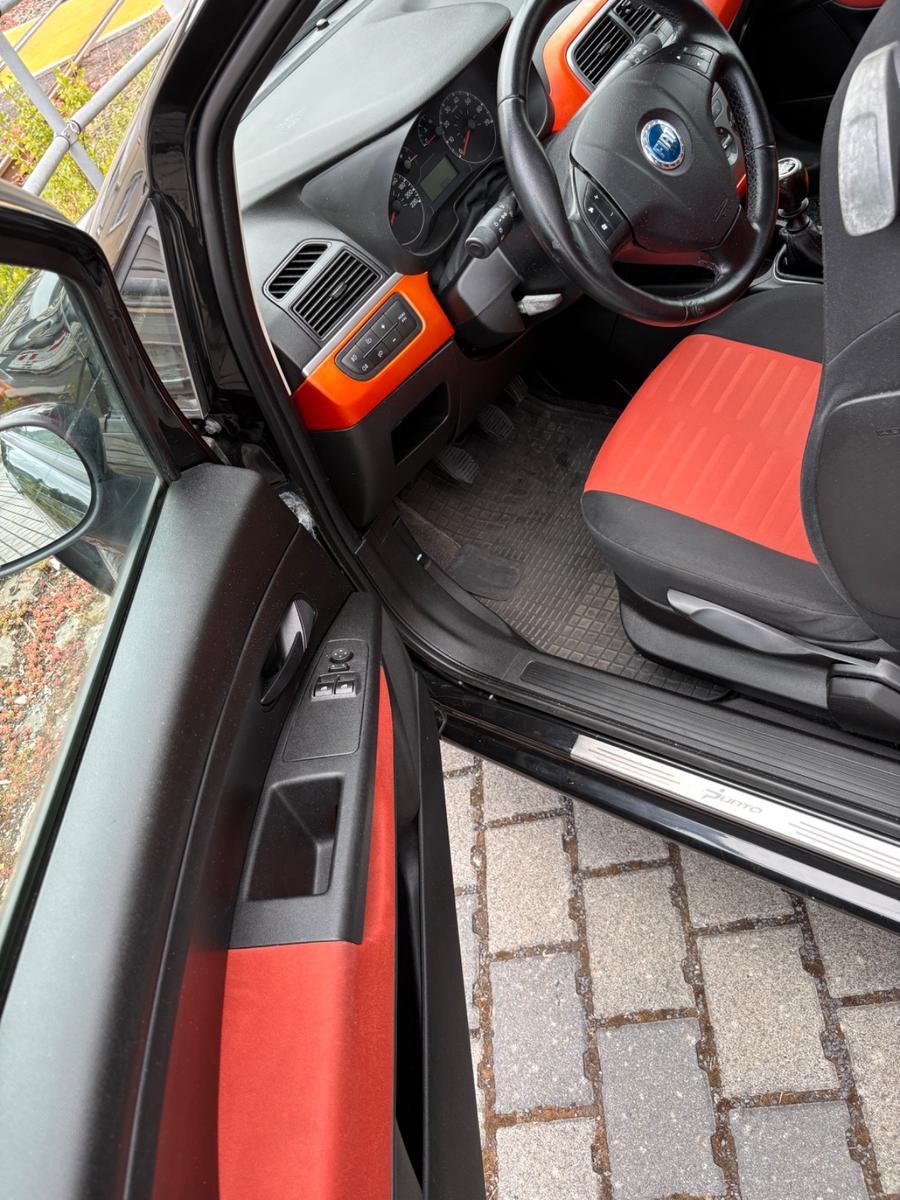 Fiat Grande Punto 1.4 8V Dynamic *Gepflegt *Ohne TÜV