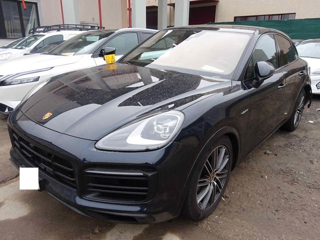 Porsche Cayenne Coupe E-Hybrid Platinum Edition