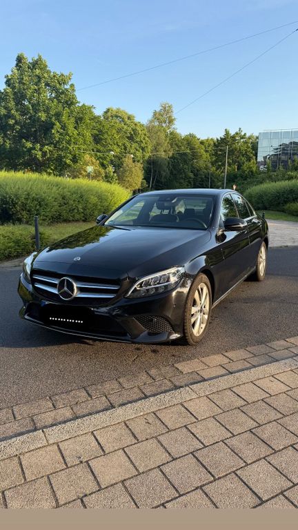 Image of Mercedes-Benz C 220
