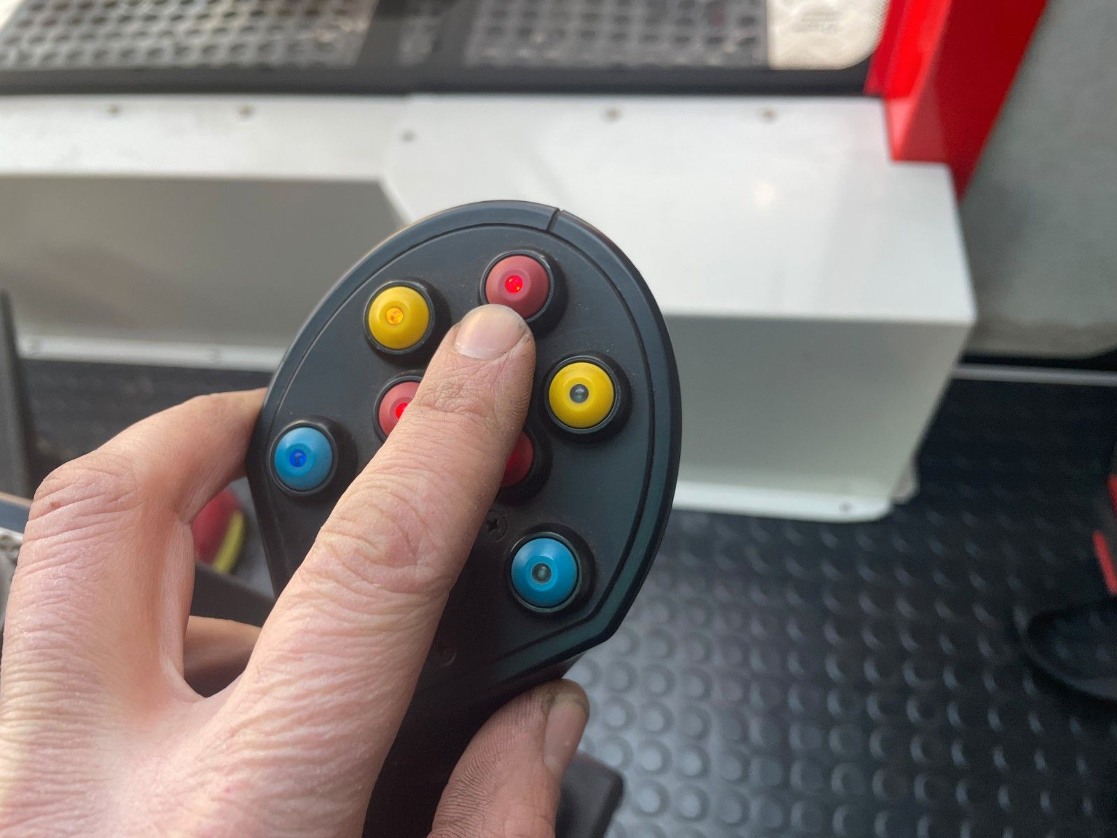 Fahrzeugabbildung Andere TUROX 8x8 Eschlböck Biber 92 Holzhacker / 1.512h