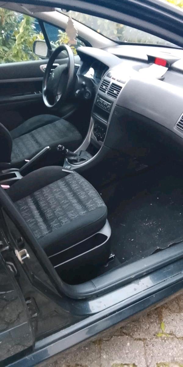 Peugeot 307 2004 — photo 5