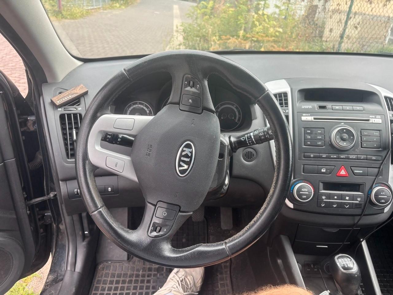 Kia pro_cee'd / ProCeed 1.4 CVVT Seven Stars pro...