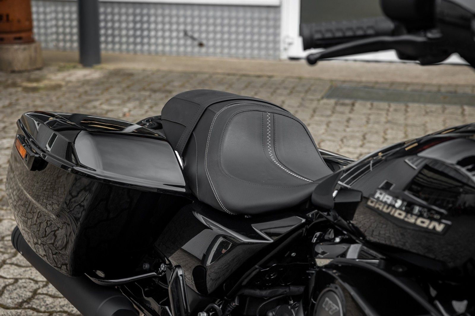 Fahrzeugabbildung Harley-Davidson Street Glide  FLHX MY24 117cui- Kesstech