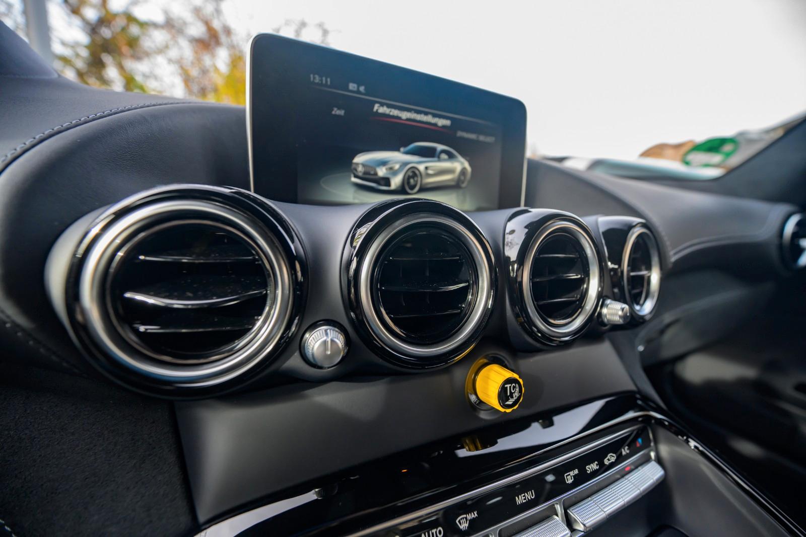 Mercedes-Benz AMG GT R