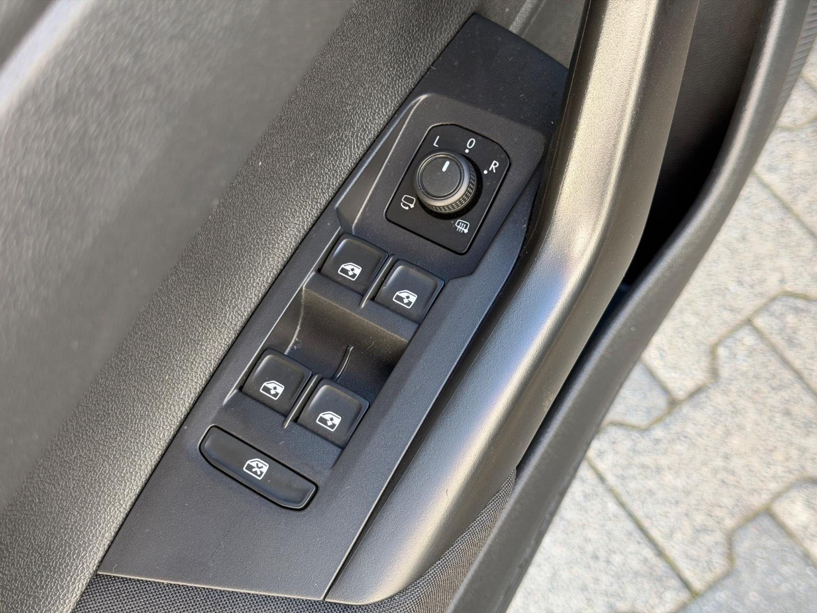 Volkswagen Taigo DSG Life Navi IQ.Drive AHK LED ACC Virtual, миниатюра 27