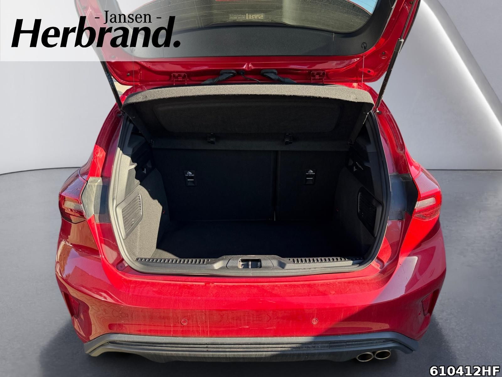 Fahrzeugabbildung Ford Focus ST-Line