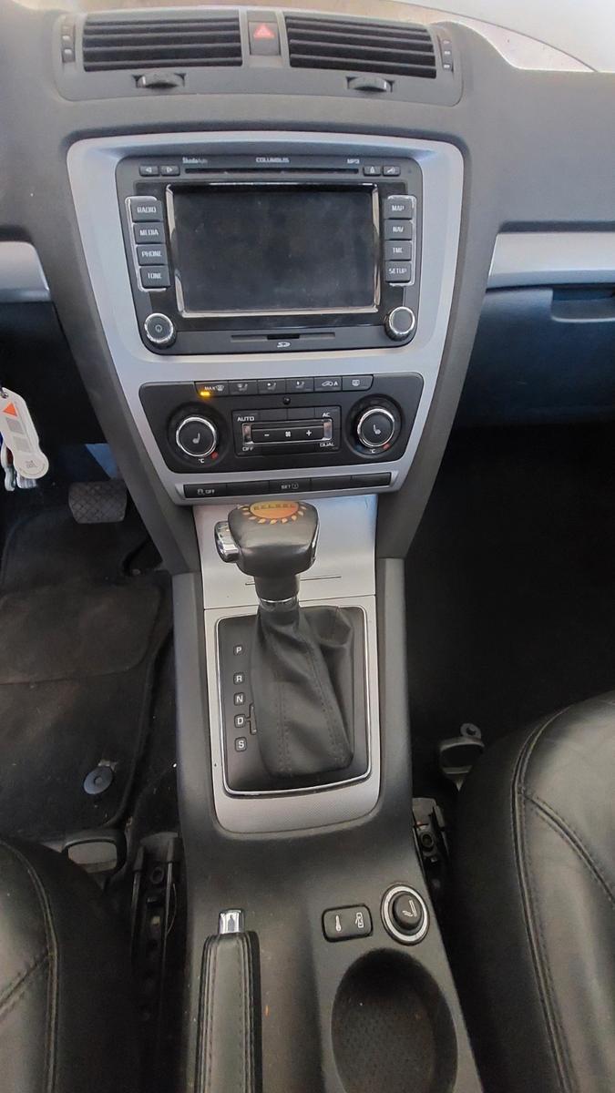 Skoda Octavia 2012 — photo 8