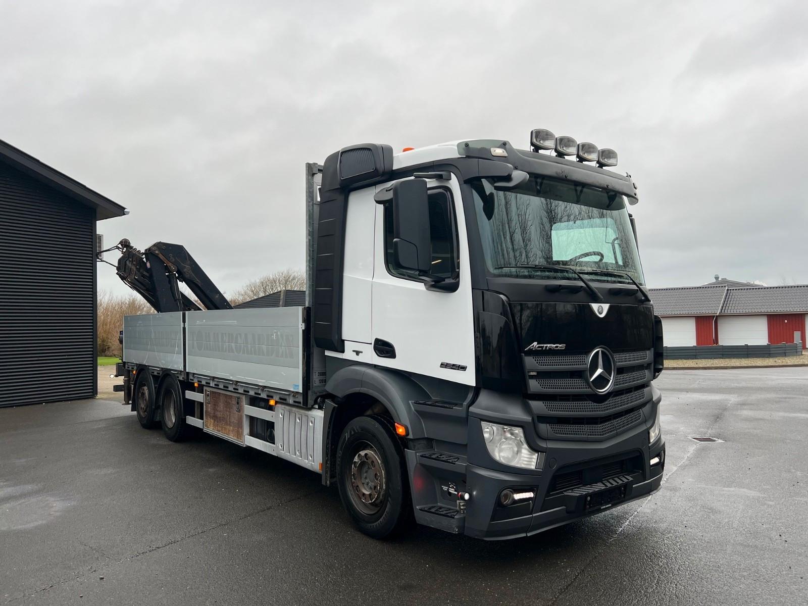 Mercedes-Benz Actros 2540 / HMF 2120 K5 Kran / Crane