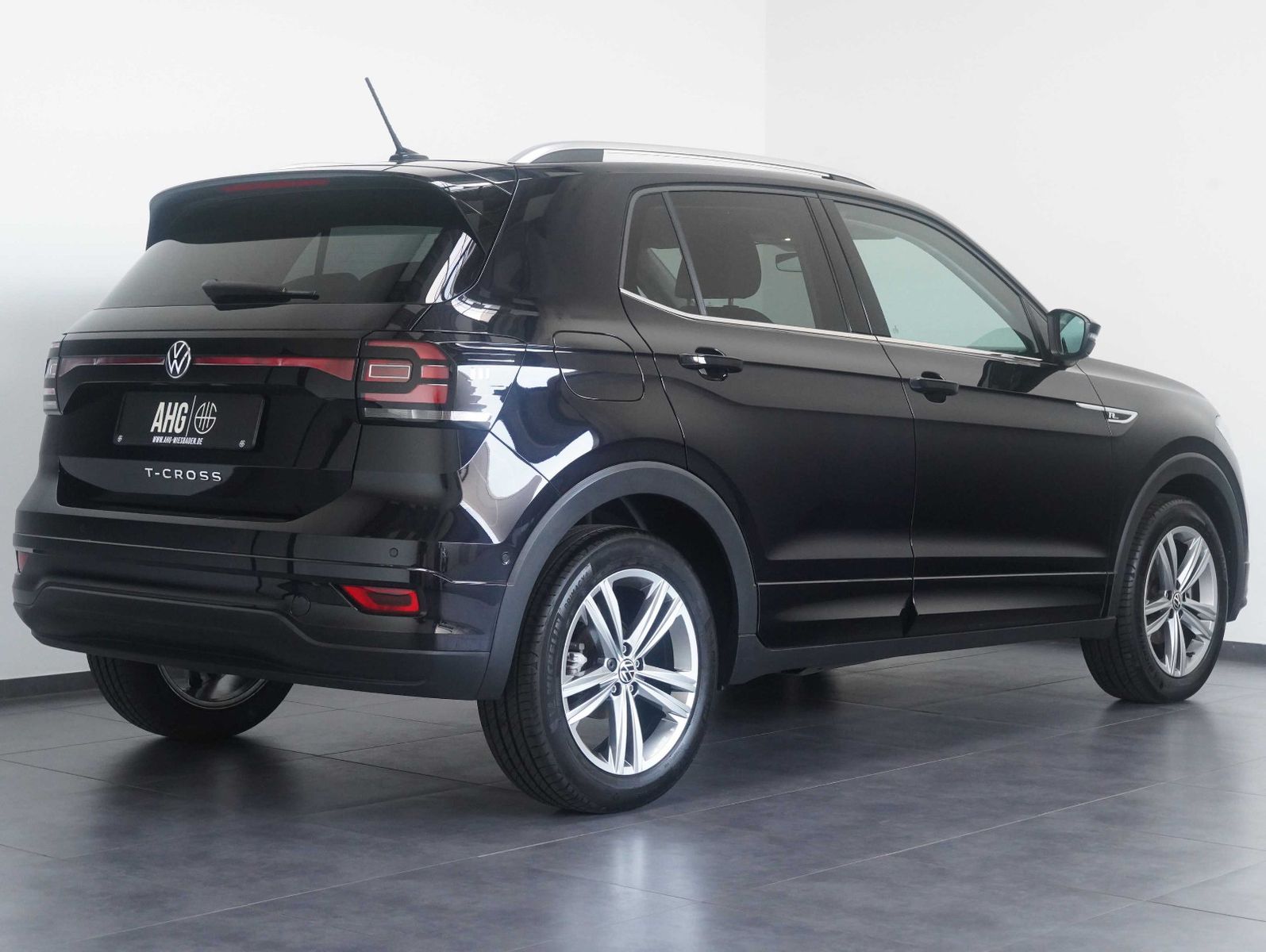 Fahrzeugabbildung Volkswagen T-Cross 1.0 TSI DSG R-Line IQ.DRIVE/LED/NAVI/ACC