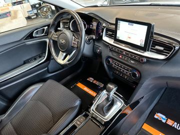 MYAUTOCENTER – Gebraucht- und Jahreswagen mit Werkstattservice in Pfaffenhofen Kia cee'd Sportswagon *Kamera*LED*PDC*
