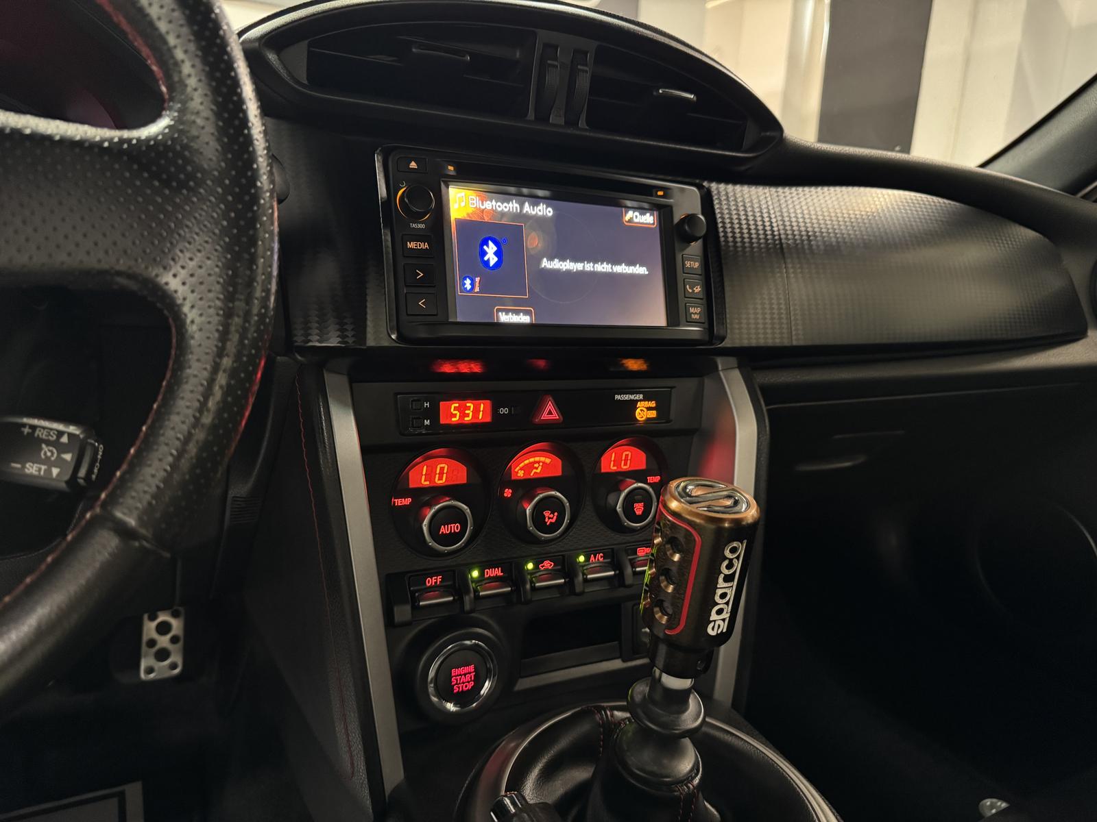Toyota GT86 2.0 Boxer 200 ch • Propulsion • Boîte manuelle 6 • Xénon • Sièges chauffants • Radars