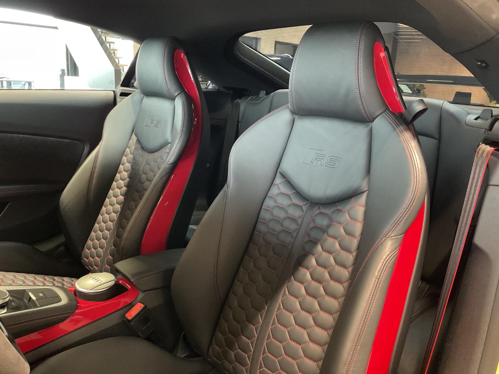 Audi TT RS Coupe Akropovic B&O Matrix 440PS 280km/h