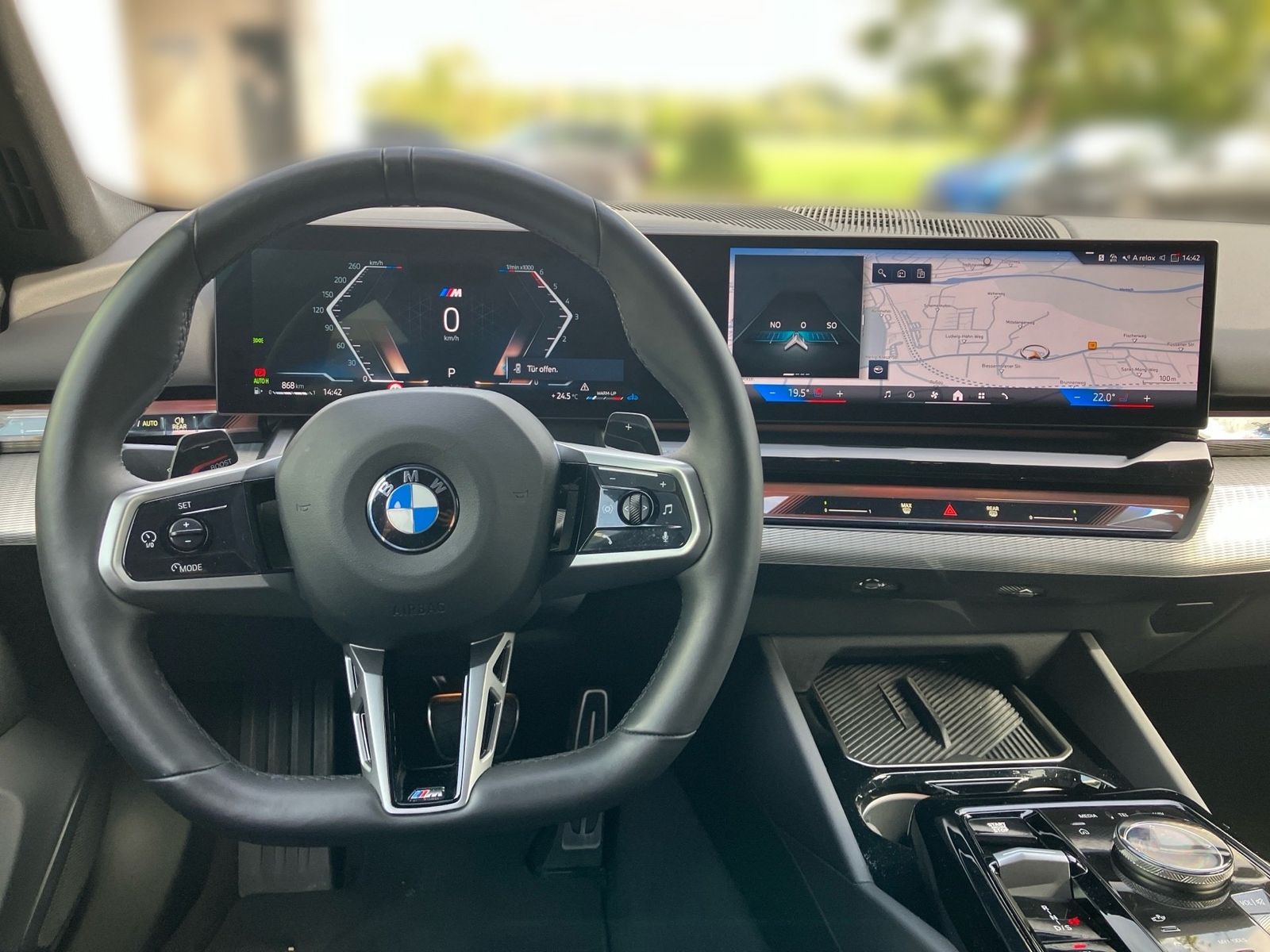 BMW 520d xDrive Touring M Sport HUD DA Prof B&W 21´´ foto 3