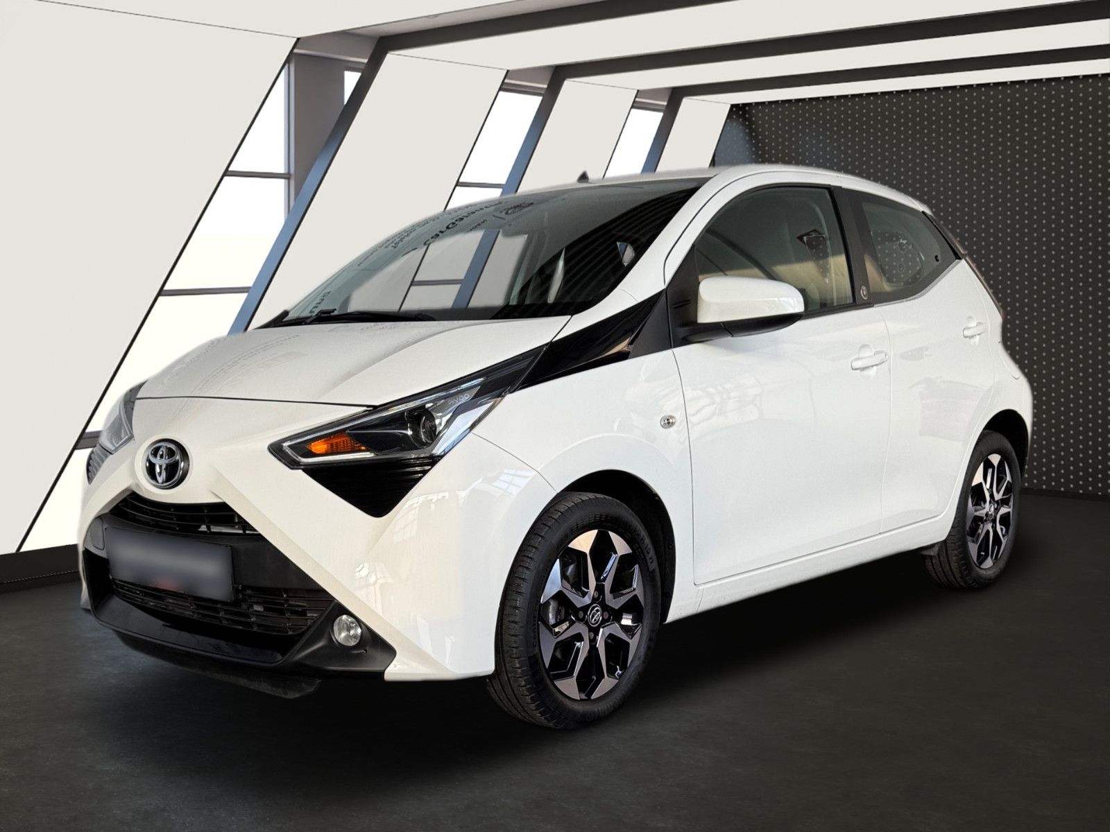 Fahrzeugabbildung Toyota AYGO x-play Team D