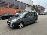 Peugeot Partner 7 posti 1.6 gpl della casa euro  - gebrauchte Peugeot Partner aus dem Jahr 2011