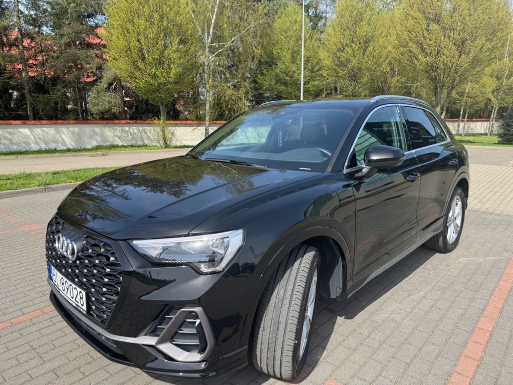 Image of Audi Q3
