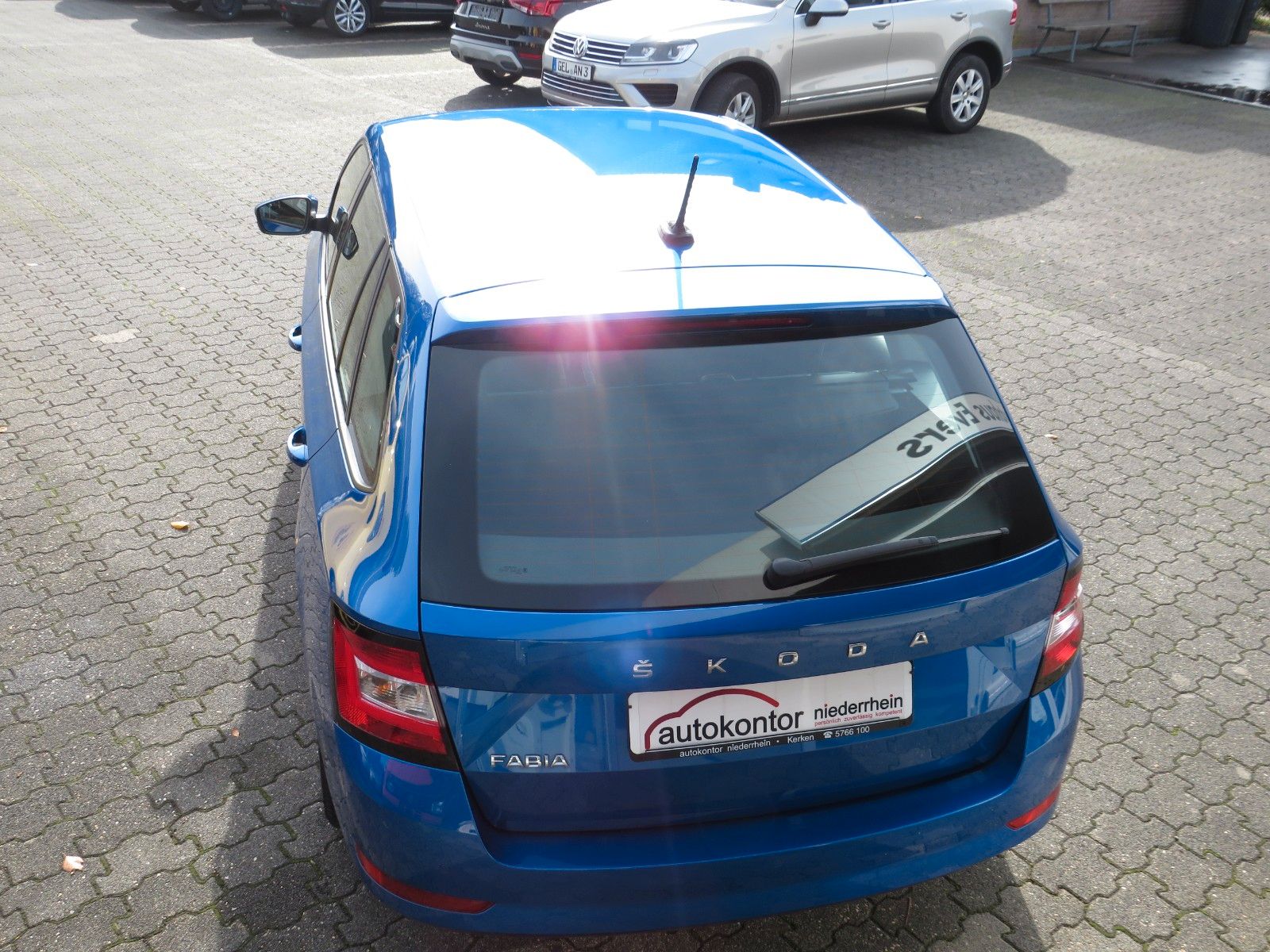 Fahrzeugabbildung SKODA Fabia Combi Ambition SMART-LINK SITZH.PDC GRA GJ