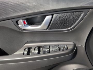Hyundai Kona Trend Elektro Kam.+KeyLess+SHZ+ACC+LM+PDC