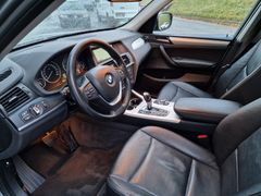 Fahrzeugabbildung BMW X3 xDrive20d Navi Xenon Leder SiHz RFK Pano AHK