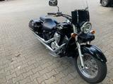 Kawasaki VN 900 - KAWASAKI VN 900