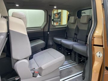 Volkswagen T7 Multivan - 11