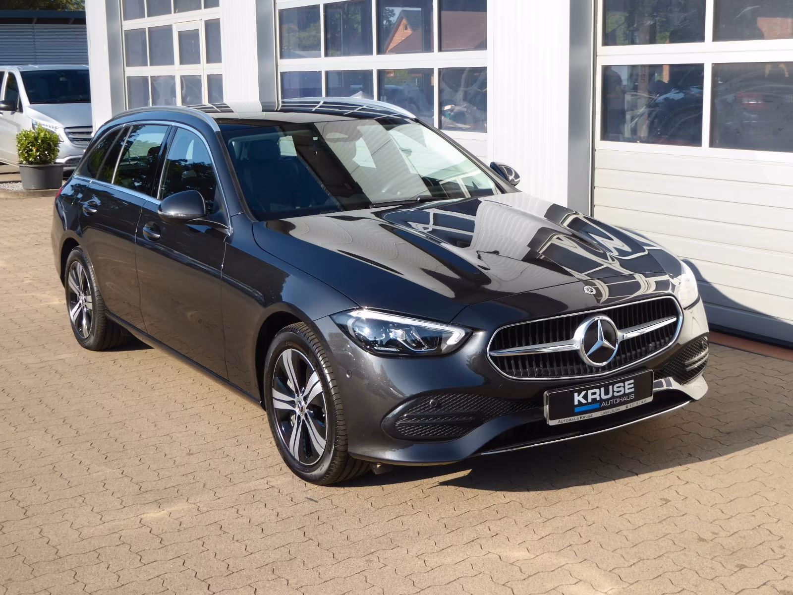 Mercedes-Benz C 300 Te AVANTGARDE ADVANCED+PANO+AHK+DISTRONIC