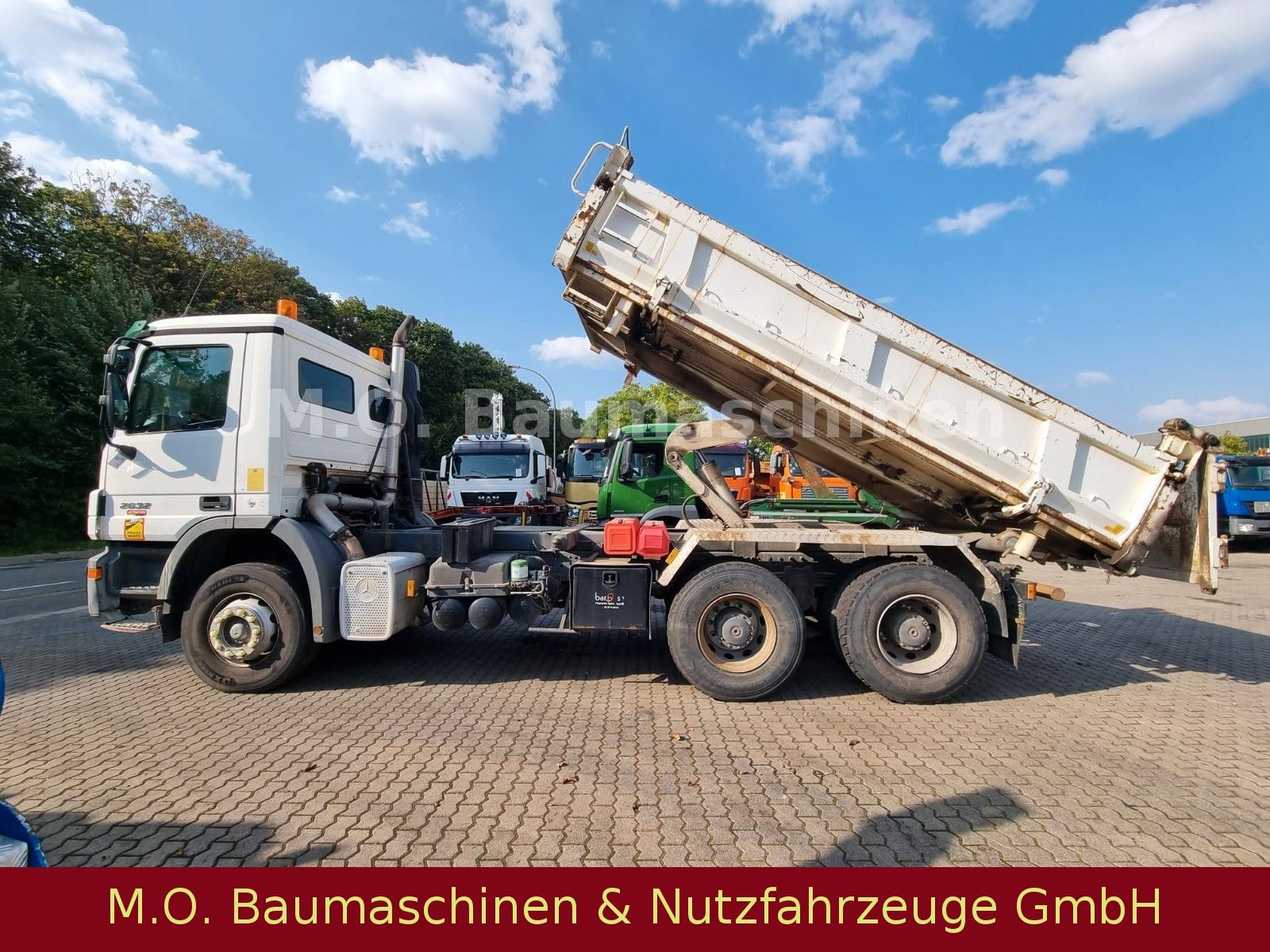 Fahrzeugabbildung Mercedes-Benz Actros 2632  / 3-Seitenkipper / AC / 6x4 /EPS /