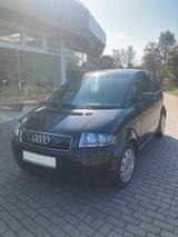 Audi A2 1.4 Nichtraucher Klima.bis 31.10.Allwetter - Audi A2: Schwarz