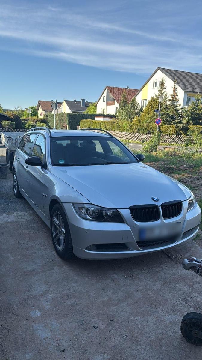 BMW 320