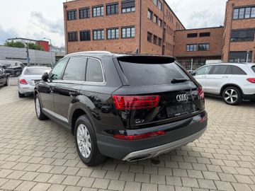 Audi Q7 - 7