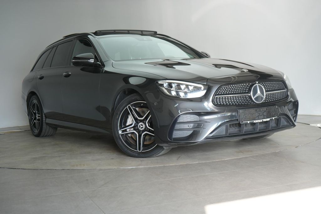 Image of Mercedes-Benz E 300