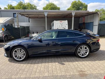 Audi A7 - 8