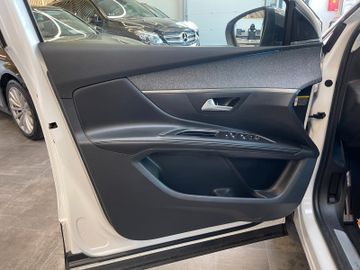 Peugeot 5008 Crossway *1.HAND*19%MWST*7.SITZER*ALCANTARA
