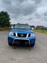 Nissan 164000 km, checkheft gepflegt, Rückfahrkamera - Nissan Navara aus 2010