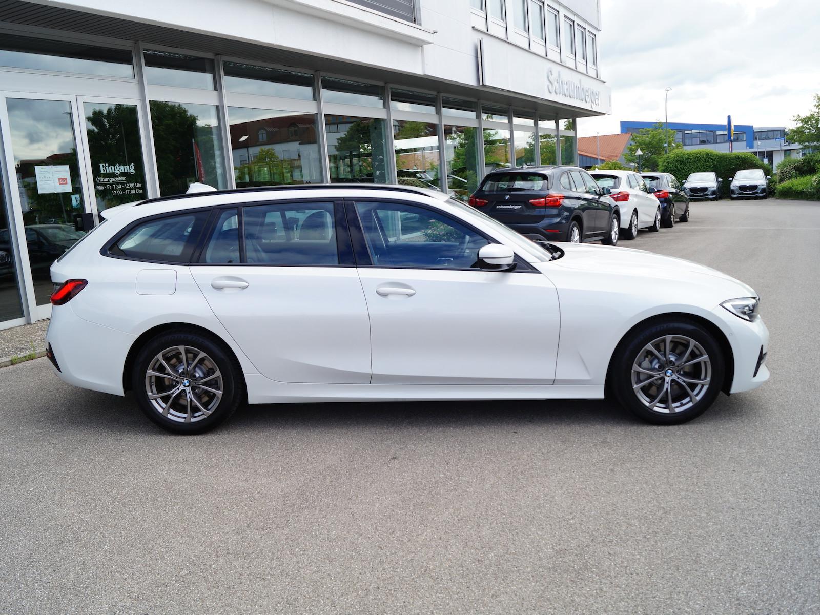 BMW 330i Aut. Tou. Sport Line * Navi * LED * Leder