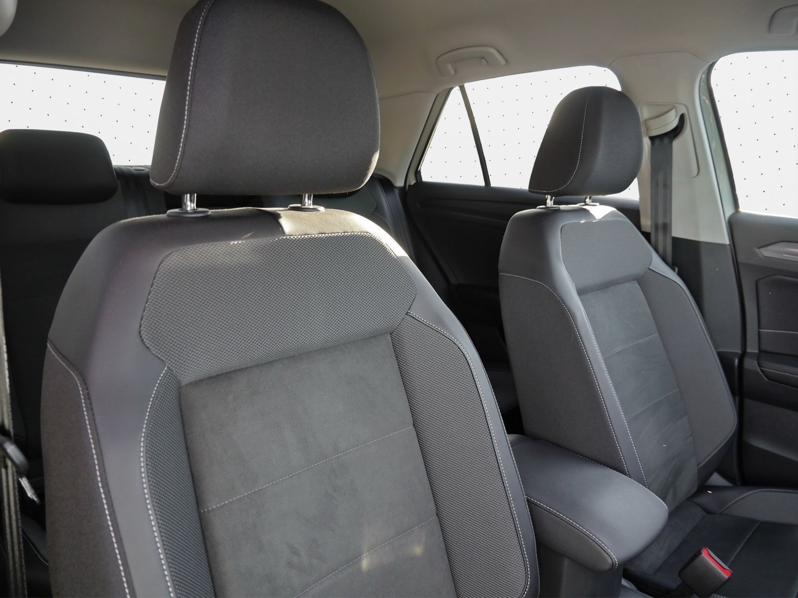 Volkswagen T-Roc - Bild 10