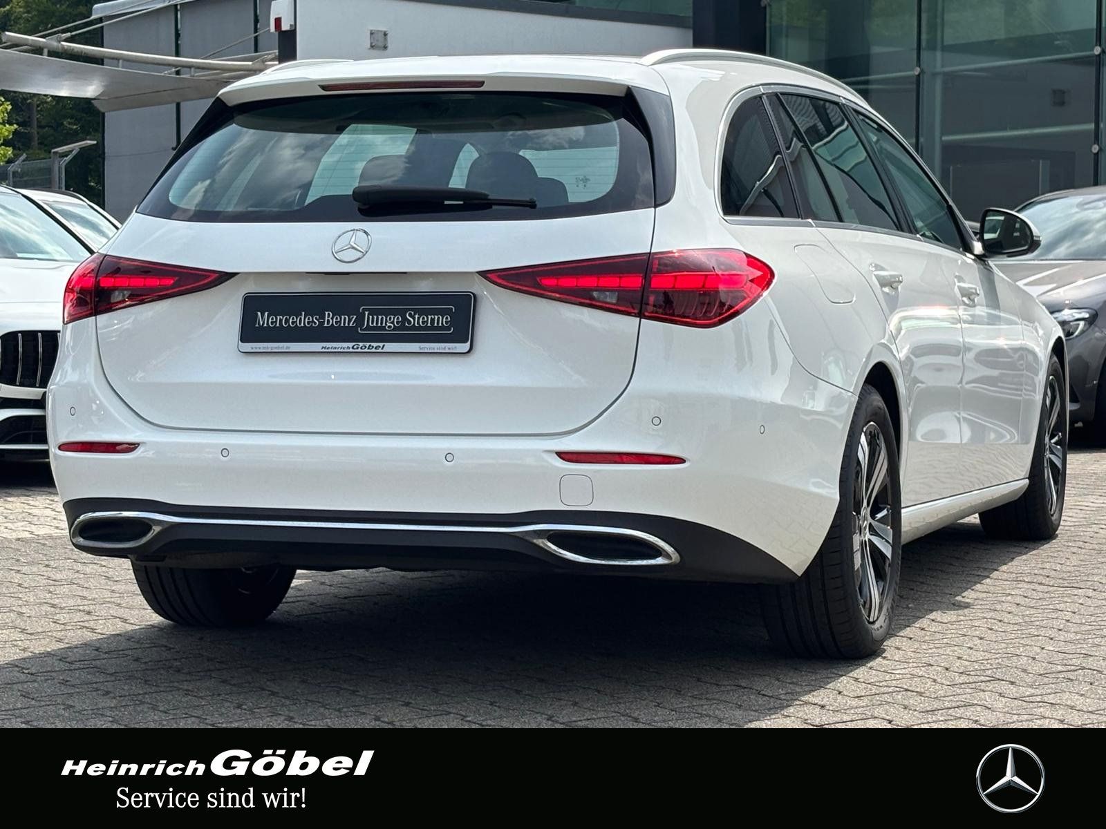 Fahrzeugabbildung Mercedes-Benz C 180 T AVANTGARDE*AHK*KAMERA*AMBIENTEBEL*