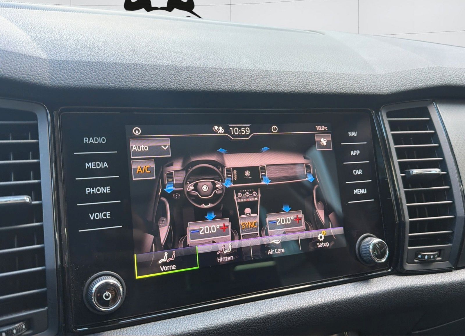 Skoda Kodiaq Ambition 1.5 TSI LED SHZ AHK RFK ACC NAVI foto 18