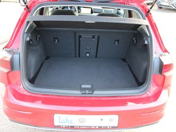 Volkswagen Golf VIII 1.5 TSI AHK Move KLIMA LED NAVI ALU