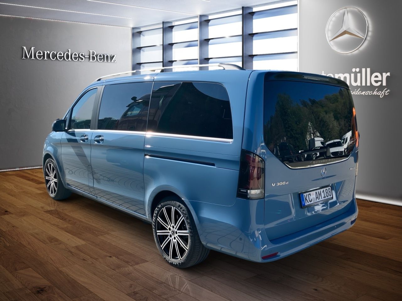 Fahrzeugabbildung Mercedes-Benz V 300 d AVG/L 4x4 Avantgarde NAVI AHK LED 7-Sitz
