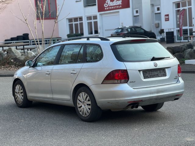 Fahrzeugabbildung Volkswagen Golf 1.6 TDI 4MOTION Comfortline Variant
